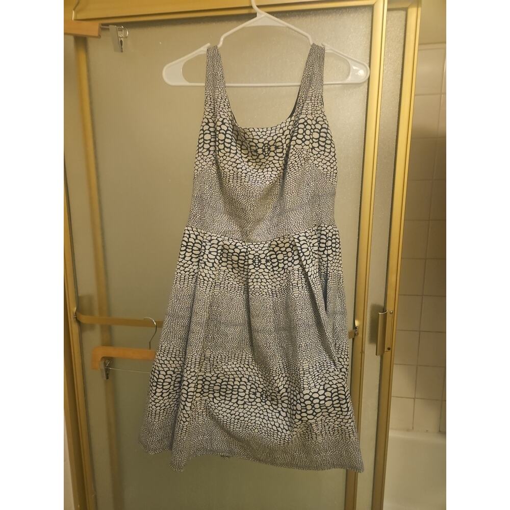 ISSA London Kate Middleton Beautiful navy white blue Dress 8 UK 12 MADE Poland